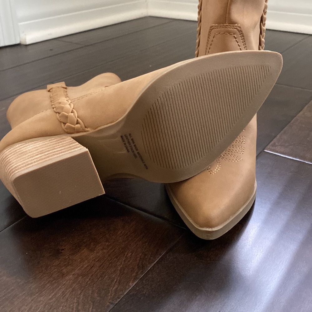 DOLCE VITA Cowboy Boots - Picture 7 of 7